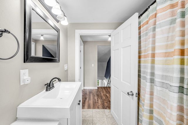 81 South St, Williamsburg, MA 01096