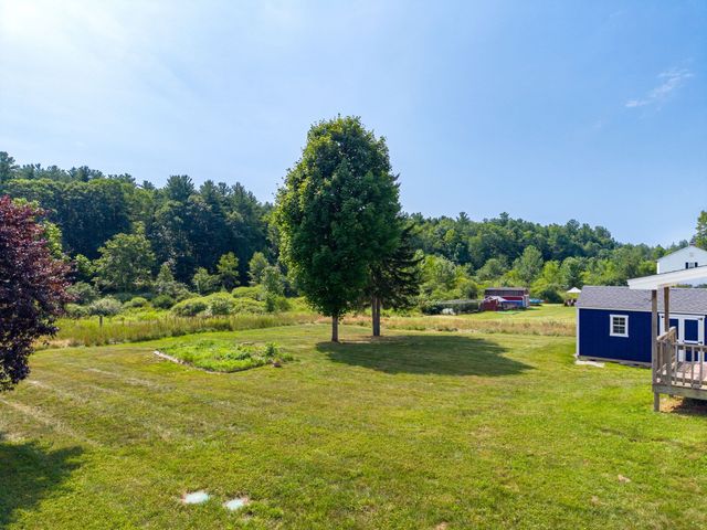 81 South St, Williamsburg, MA 01096