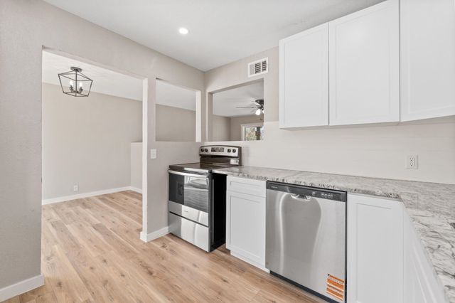 729 N Bebe St, Wichita, KS 67212