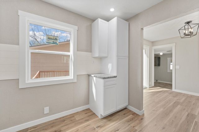 729 N Bebe St, Wichita, KS 67212