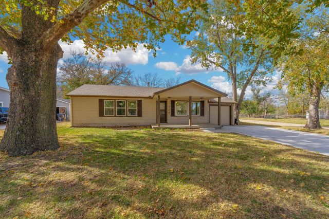 729 N Bebe St, Wichita, KS 67212