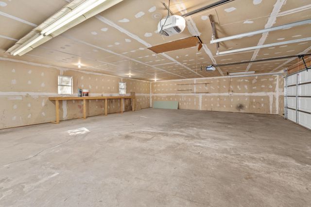 729 N Bebe St, Wichita, KS 67212