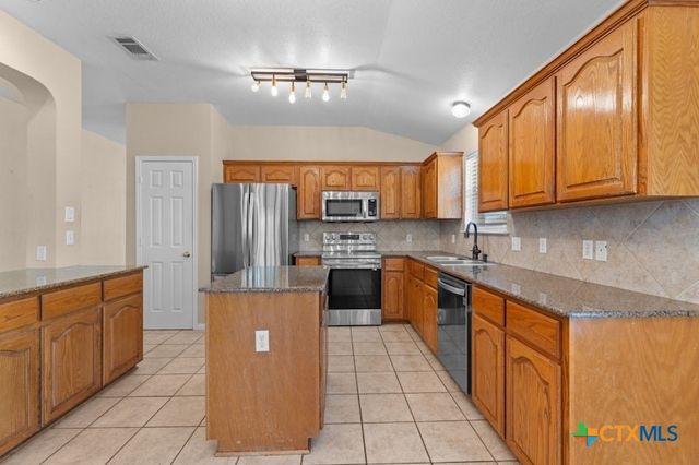 713 Bighorn Drive, Harker Heights, TX 76548