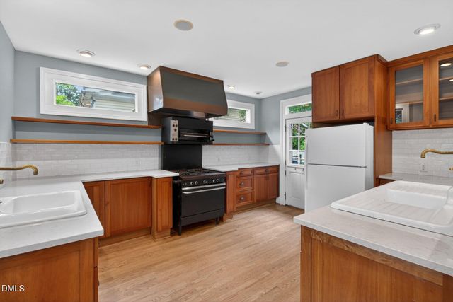 502 Devereux Street, Raleigh, NC 27605