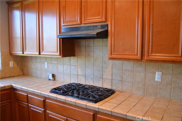 16448 Los Coyotes, Fontana, CA 92336