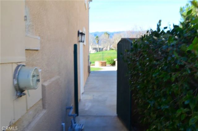 16448 Los Coyotes, Fontana, CA 92336