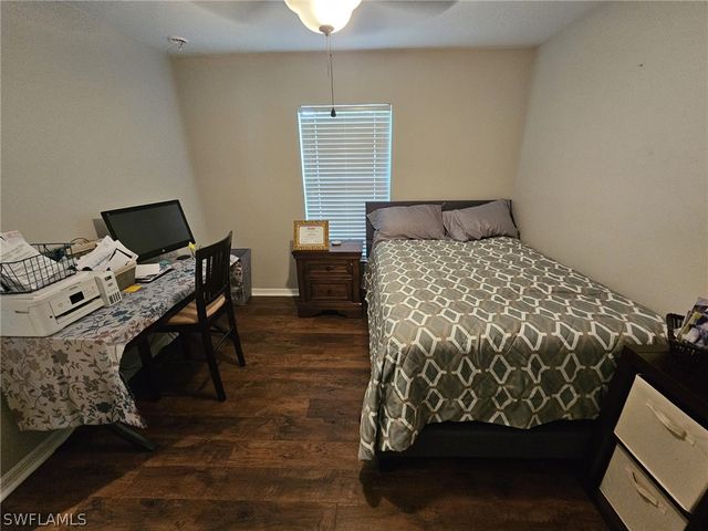 1206 SW Trafalgar PKWY, Cape Coral, FL 33991