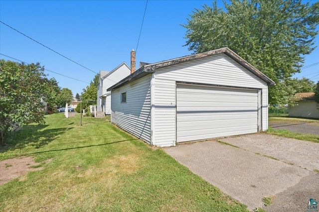 2018 E 6th St, Superior, WI 54880