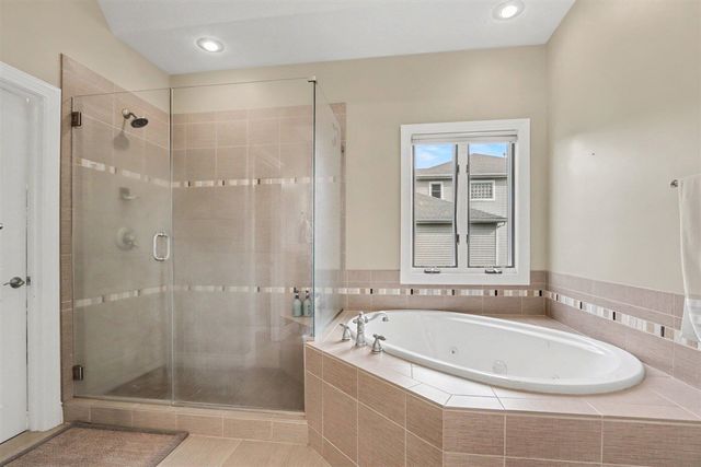 7665 Canyon Drive, Kalamazoo, MI 49009