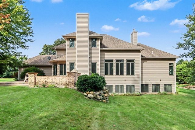 7665 Canyon Drive, Kalamazoo, MI 49009