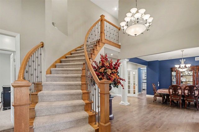 7665 Canyon Drive, Kalamazoo, MI 49009