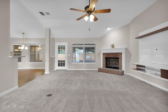1232 PEABODY Drive E, Jacksonville, FL 32221