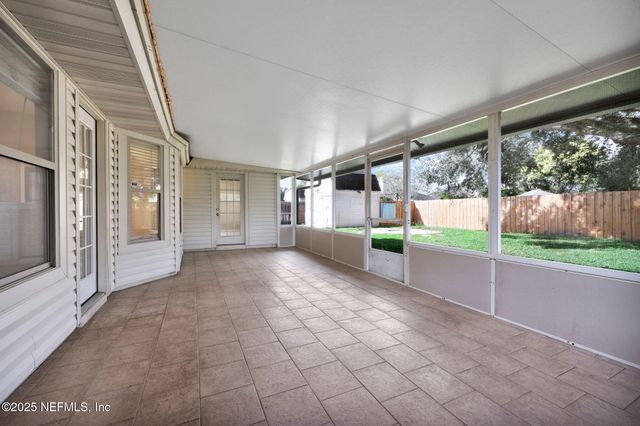 1232 PEABODY Drive E, Jacksonville, FL 32221