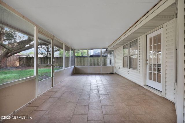 1232 PEABODY Drive E, Jacksonville, FL 32221
