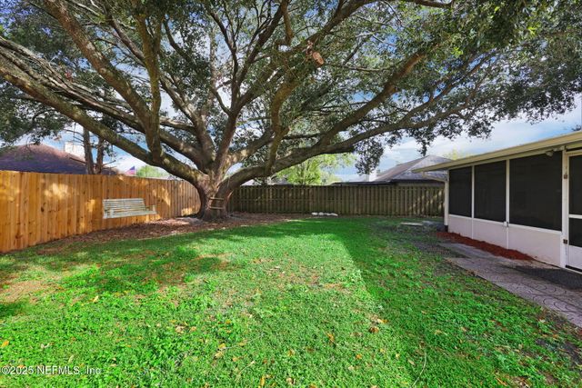 1232 PEABODY Drive E, Jacksonville, FL 32221