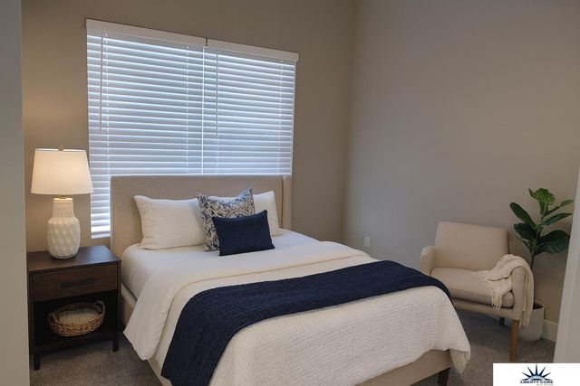 1923 Dahlman Rows Plaza, Omaha, NE 68108