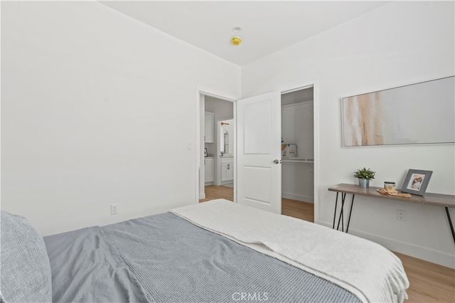 1056 Walter Avenue, Tustin, CA 92780