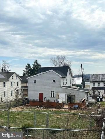 133-135 W MAIN ST, Refton, PA 17568