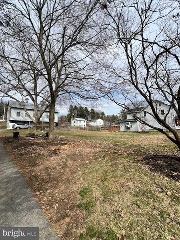 133-135 W MAIN ST, Refton, PA 17568