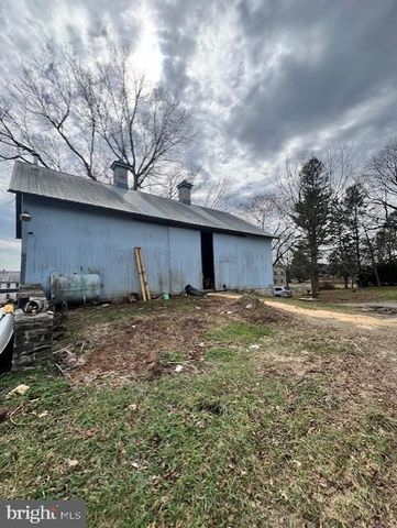 133-135 W MAIN ST, Refton, PA 17568