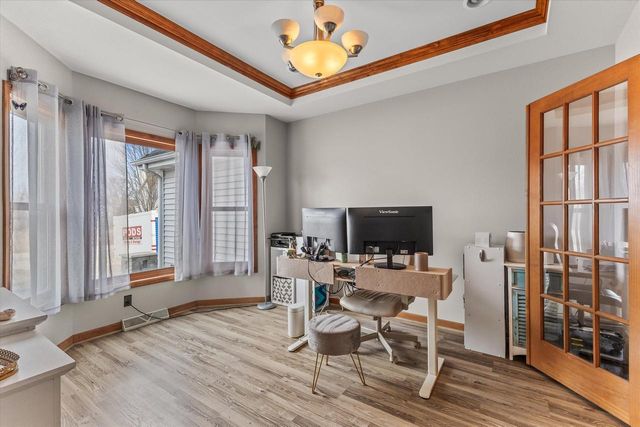 S98W13525 Stonebridge WAY, Muskego, WI 53150