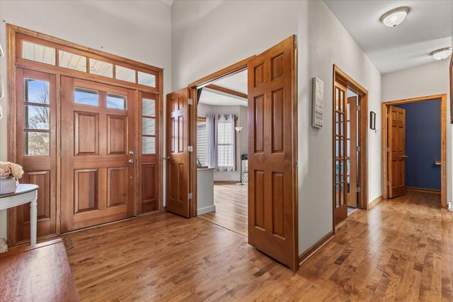 S98W13525 Stonebridge WAY, Muskego, WI 53150