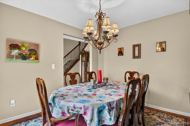58767 Hunters Court, South Lyon, MI 48178