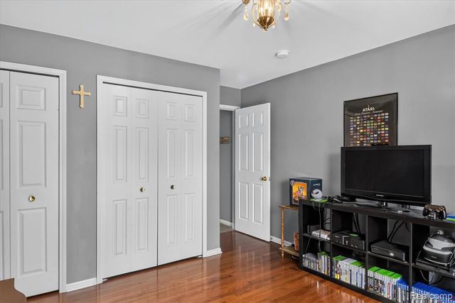 58767 Hunters Court, South Lyon, MI 48178