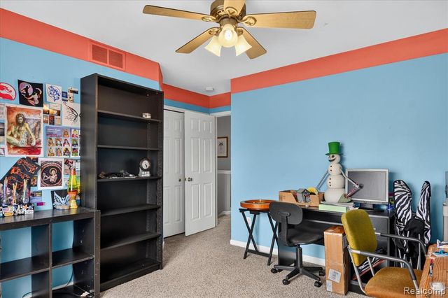 58767 Hunters Court, South Lyon, MI 48178