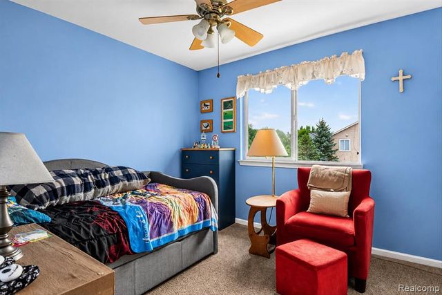 58767 Hunters Court, South Lyon, MI 48178