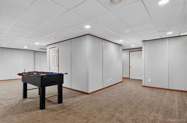 58767 Hunters Court, South Lyon, MI 48178