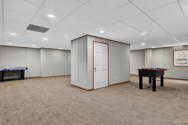 58767 Hunters Court, South Lyon, MI 48178