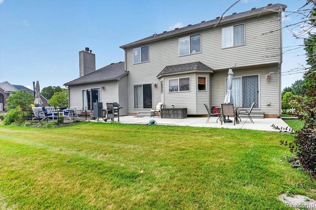 58767 Hunters Court, South Lyon, MI 48178
