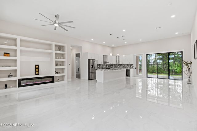 62 WHITTINGTON Drive, Palm Coast, FL 32164