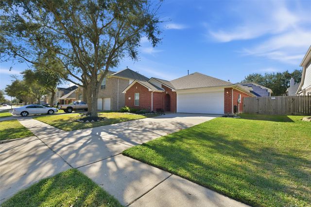 5114 Spring Oak Drive, Pasadena, TX 77505