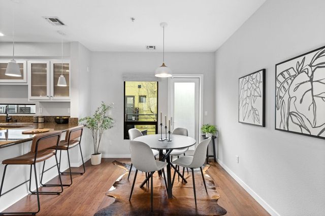 803 Zephyr Dr, Oakland, CA 94607