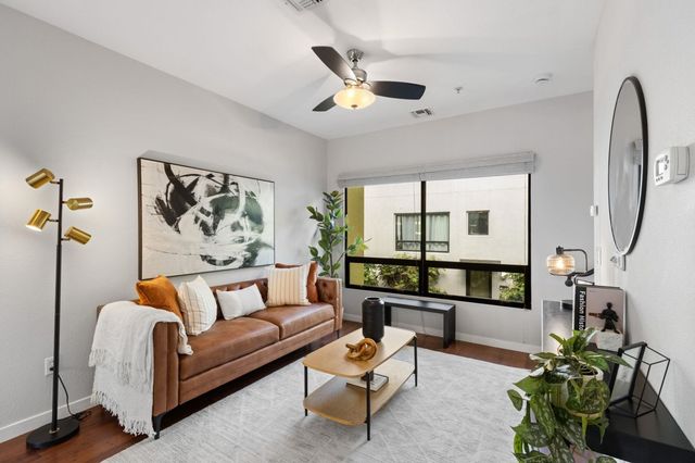 803 Zephyr Dr, Oakland, CA 94607