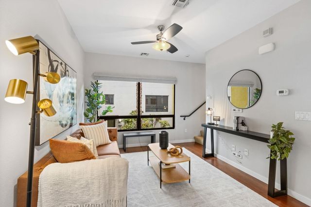 803 Zephyr Dr, Oakland, CA 94607