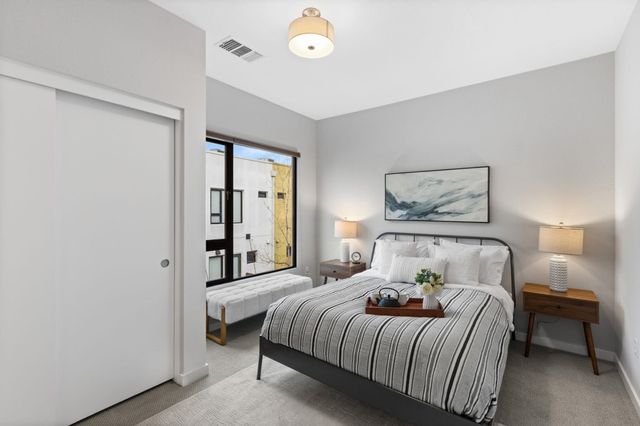 803 Zephyr Dr, Oakland, CA 94607