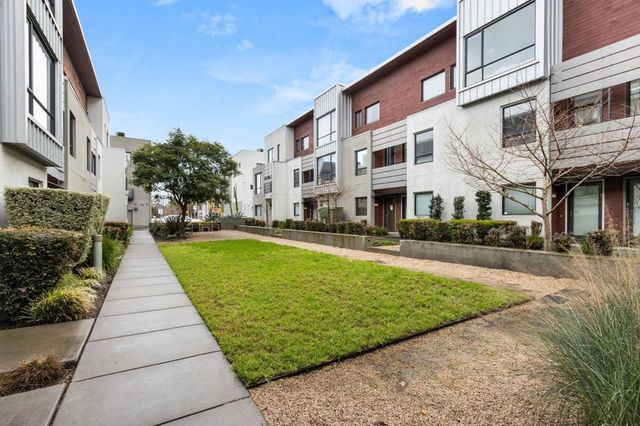 803 Zephyr Dr, Oakland, CA 94607