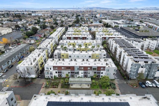 803 Zephyr Dr, Oakland, CA 94607