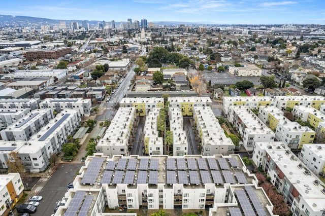 803 Zephyr Dr, Oakland, CA 94607