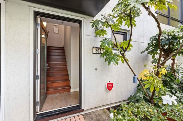 803 Zephyr Dr, Oakland, CA 94607