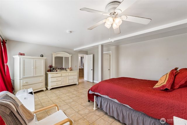 2610 NE 5th Court, Renton, WA 98056