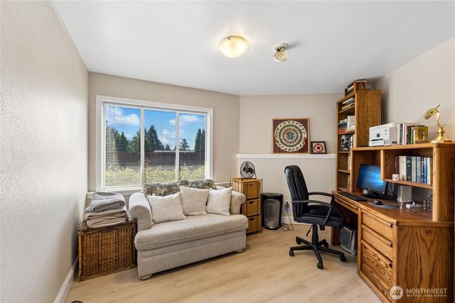 2610 NE 5th Court, Renton, WA 98056