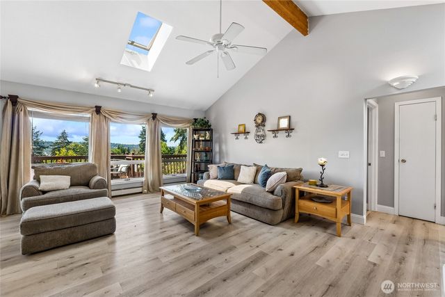 2610 NE 5th Court, Renton, WA 98056