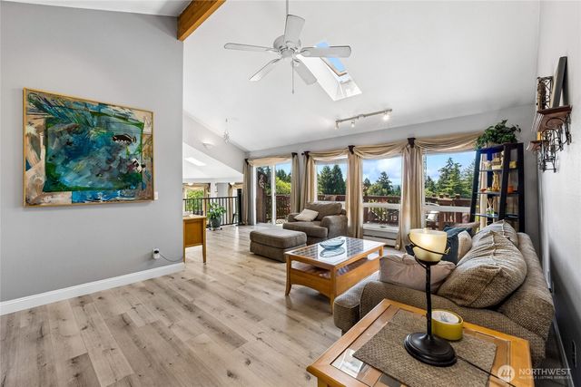 2610 NE 5th Court, Renton, WA 98056
