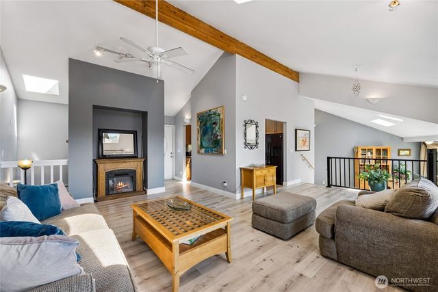 2610 NE 5th Court, Renton, WA 98056