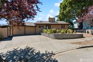 2610 NE 5th Court, Renton, WA 98056