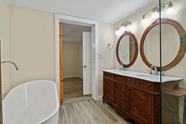 9810 N FM 161, Naples, TX 75568